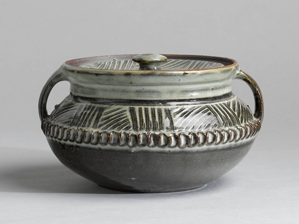 DISH WITH LID by Ladi Kwali sold for 2,000 at Whyte's Auctions