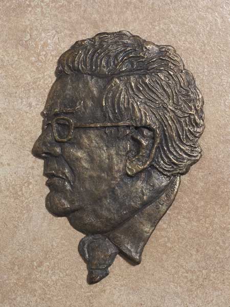 John Hume - a relief portrait by Charles Ludlow at Whyte's Auctions