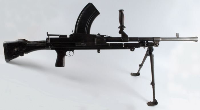 1943: British Army Bren light machine gun at Whyte's Auctions
