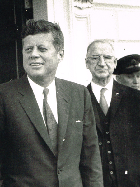 1963: John F. Kennedy collection including Irish Times press photographs and 'The Torch is Passed' at Whyte's Auctions