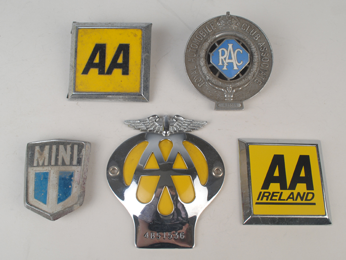 20th Century: Motoring interest collection of R.A.C. and A.A. badges including Irish example at Whyte's Auctions