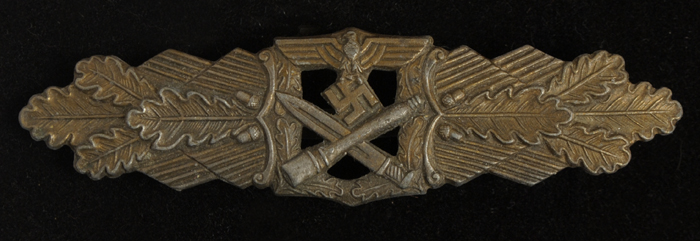 Wehrmacht/Waffen SS close combat clasp (bronze). at Whyte's Auctions