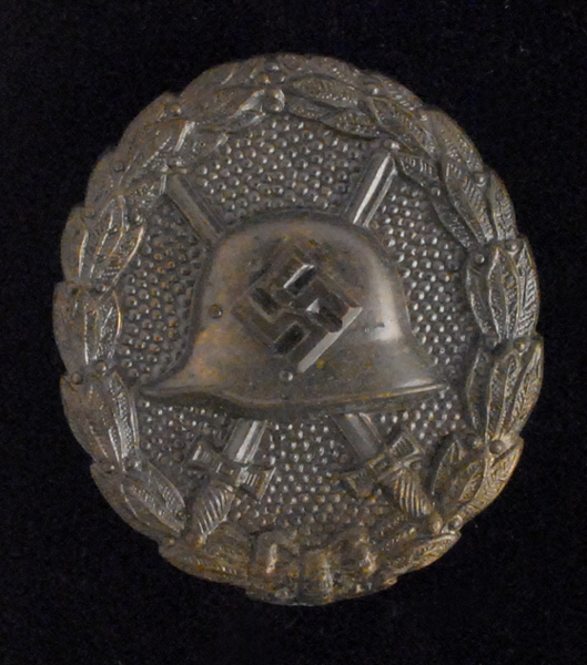 1936-1939 Pattern Spanish Wound Badge. at Whyte's Auctions