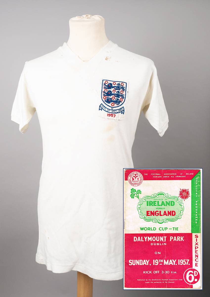 Football. An England shirt worn by Roger Byrne in the Ireland v England World Cup tie, 19 May 1957. at Whyte's Auctions