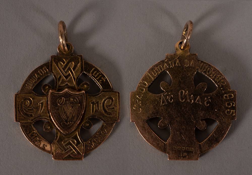 GAA Hurling. Minor hurling medal to Dublin, 1965. at Whyte's Auctions