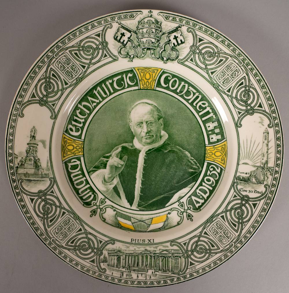 1932 Eucharistic Congress commemorative pictorial plate. at Whyte's Auctions