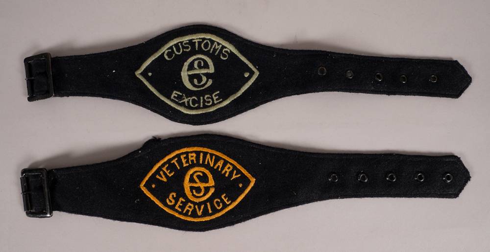1930s Irish Free State arm bands - Customs Service and Veterinary Service. at Whyte's Auctions