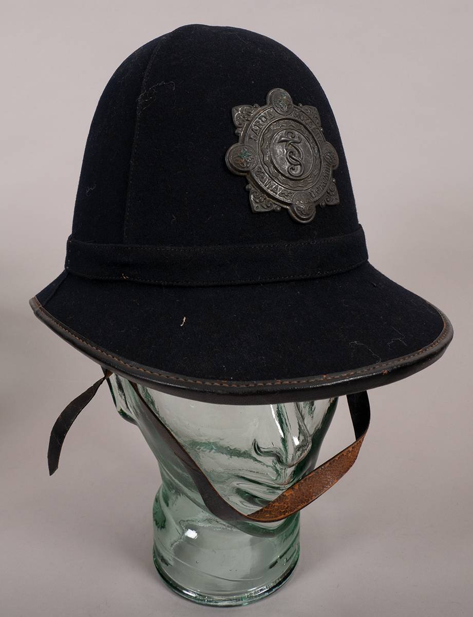 Garda Sochna night helmet at Whyte's Auctions