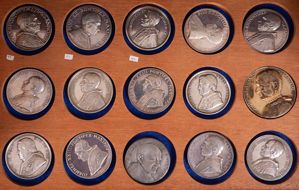 Papal medals a large valuable collection. (90) at Whyte's Auctions