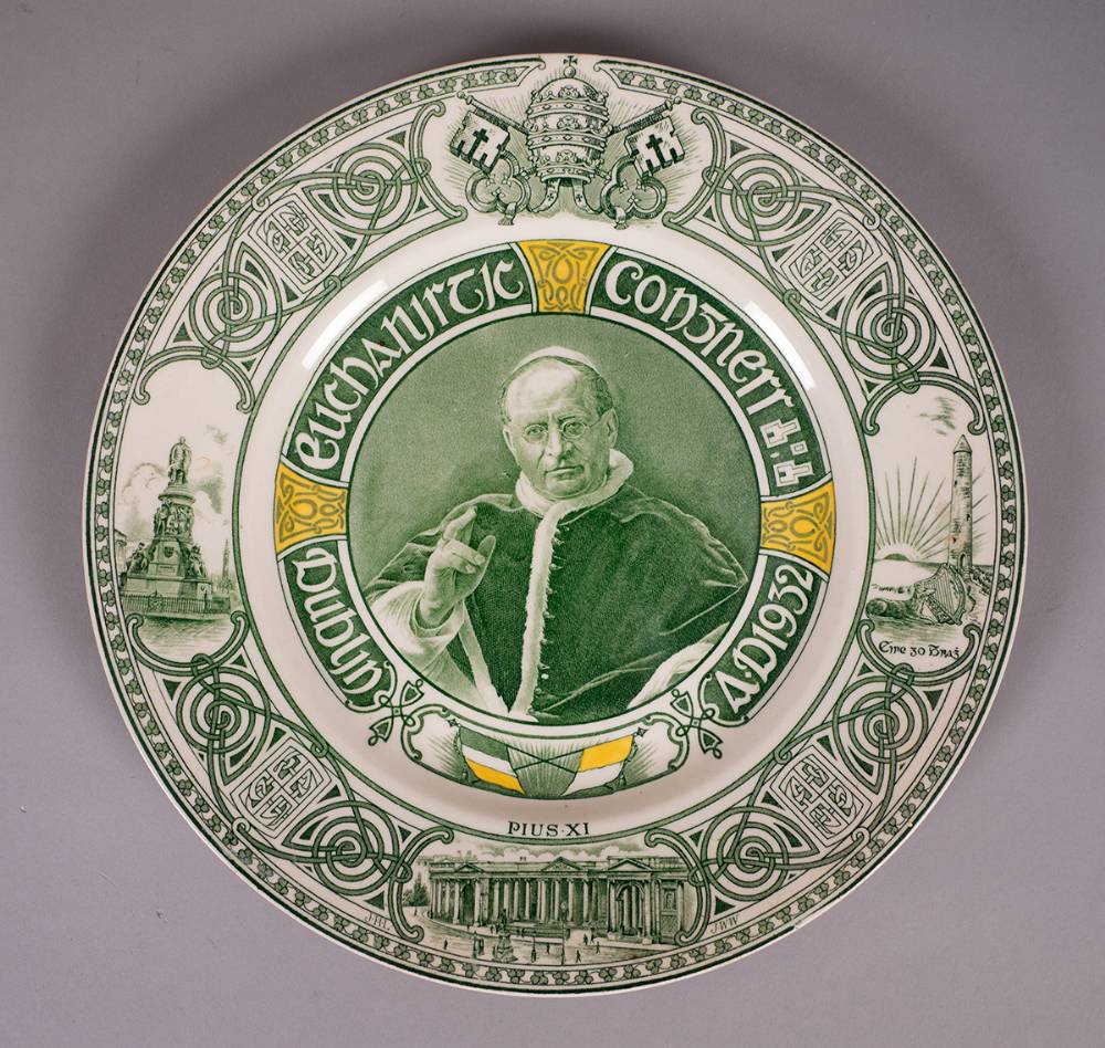 1932 Eucharistic Congress commemorative pictorial plate. at Whyte's Auctions