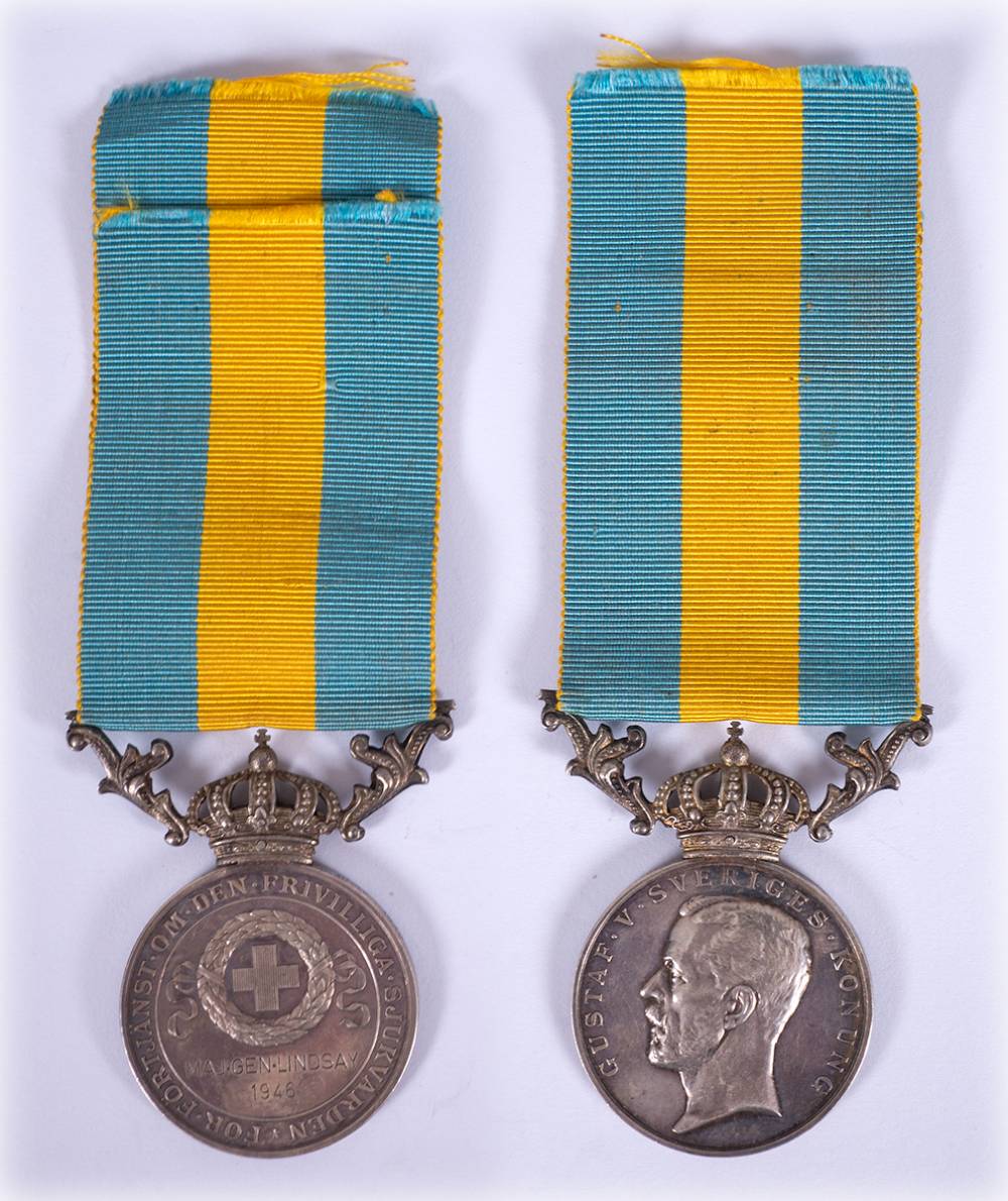 Sweden. Royal Red Cross medal to a British general, 1946. at Whyte's Auctions