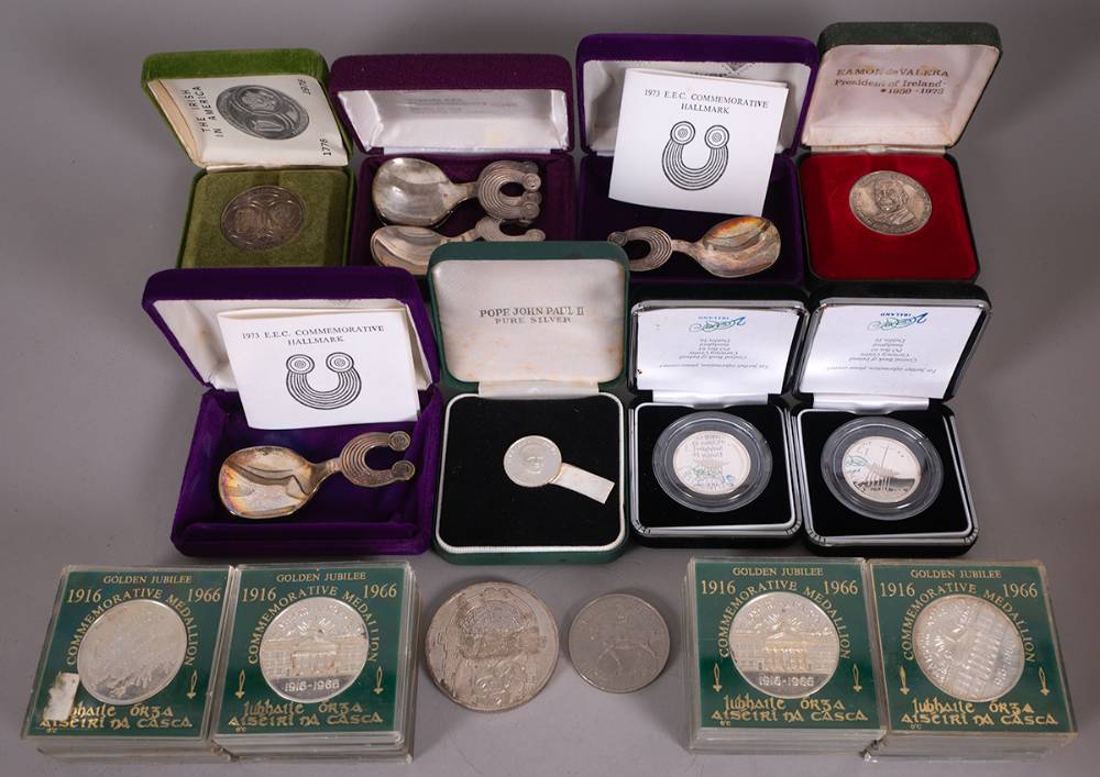 1916 Rising Golden Jubilee silver medals and a collection of other silver commemorative medals (30) at Whyte's Auctions