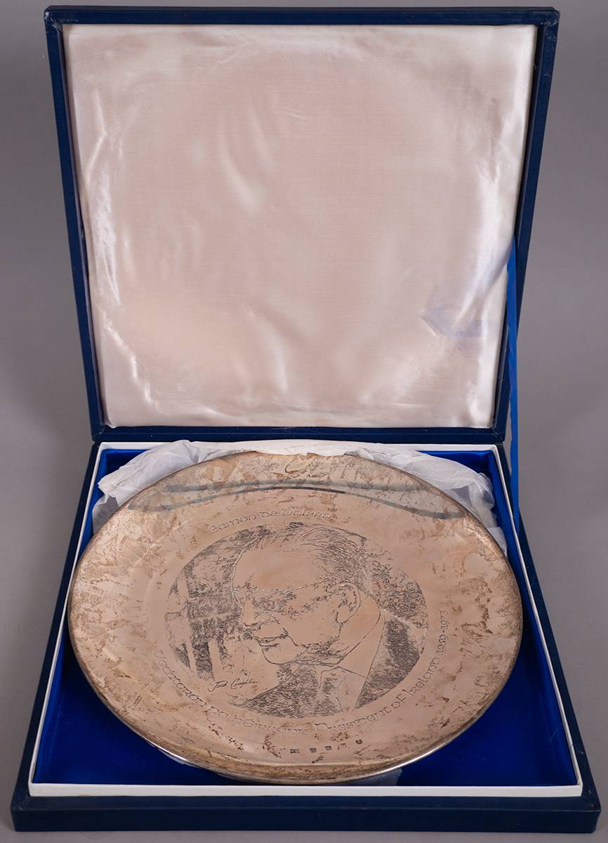 amon de Valera commemorative silver plate. at Whyte's Auctions